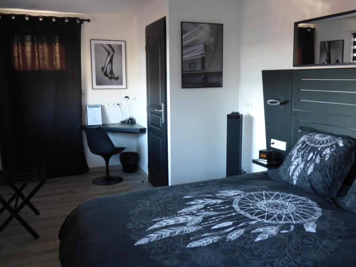 La Colline Aux Yeux Doubs Bed and Breakfast Baume-les-Dames Eksteriør billede